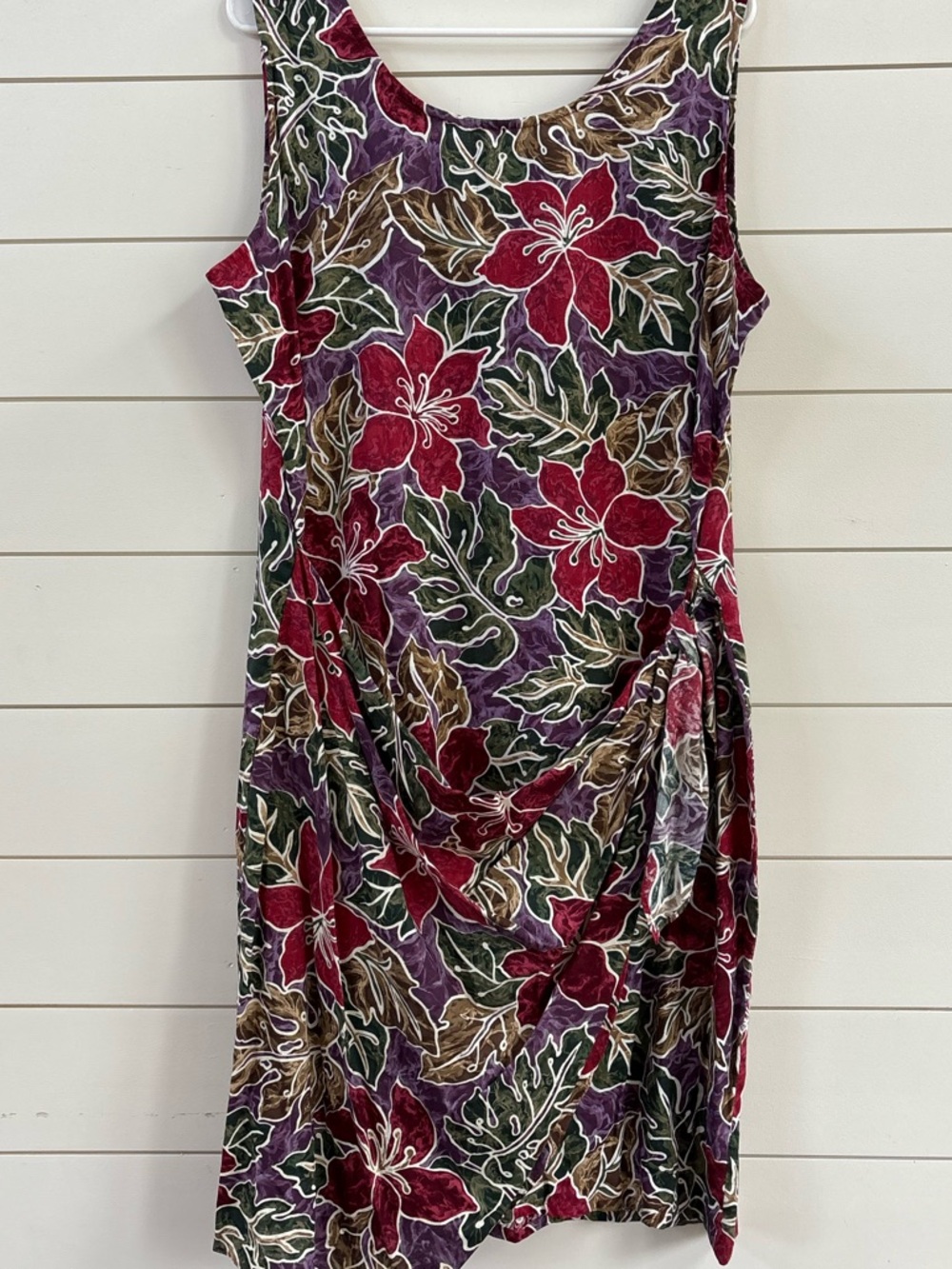 Hilo Hattie Sleeveless Hawaiian Wrap and Tie Dress - Picture 5 of 10